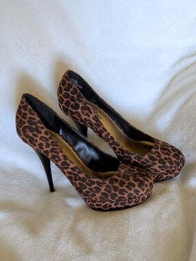 Candie's Leopard Print Platform Pumps